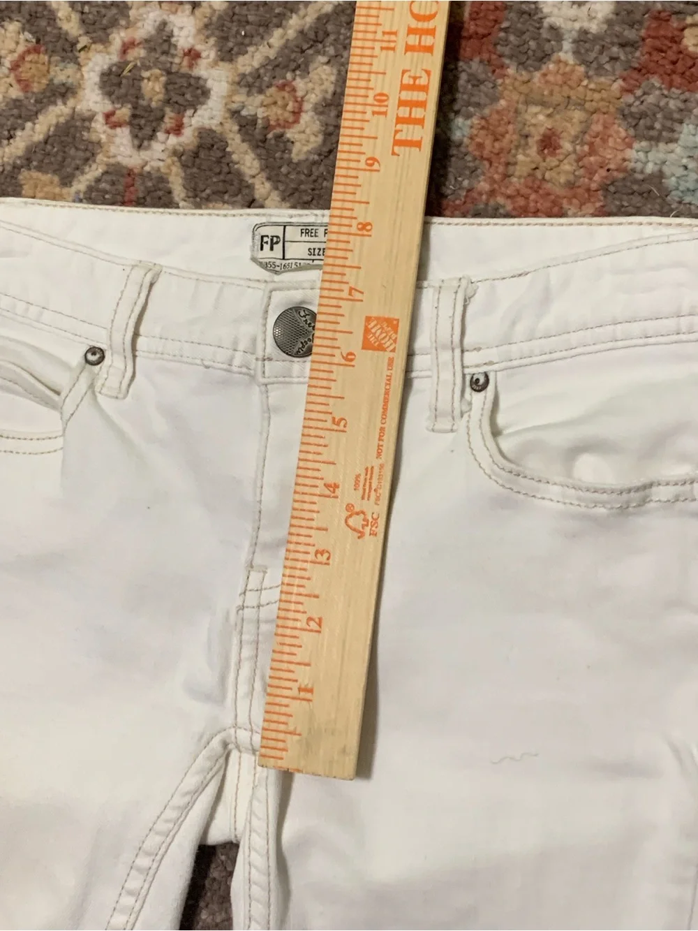 Free People White Distressed Skinny Jeans size 25
